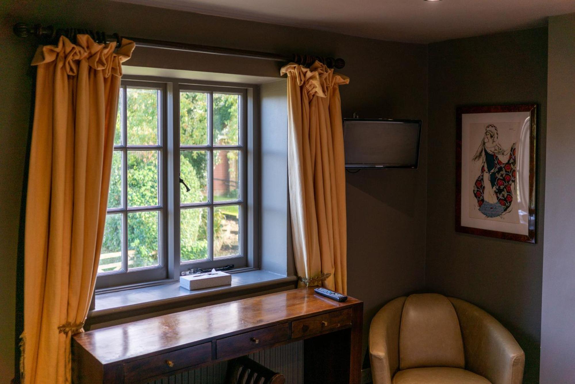 The Royal Oak Inn Chichester Eksteriør billede